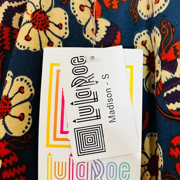 NWT LulaRoe Madison Skirt Pleated Blue Floral Woman’s Size Small - Picture 5 of 5